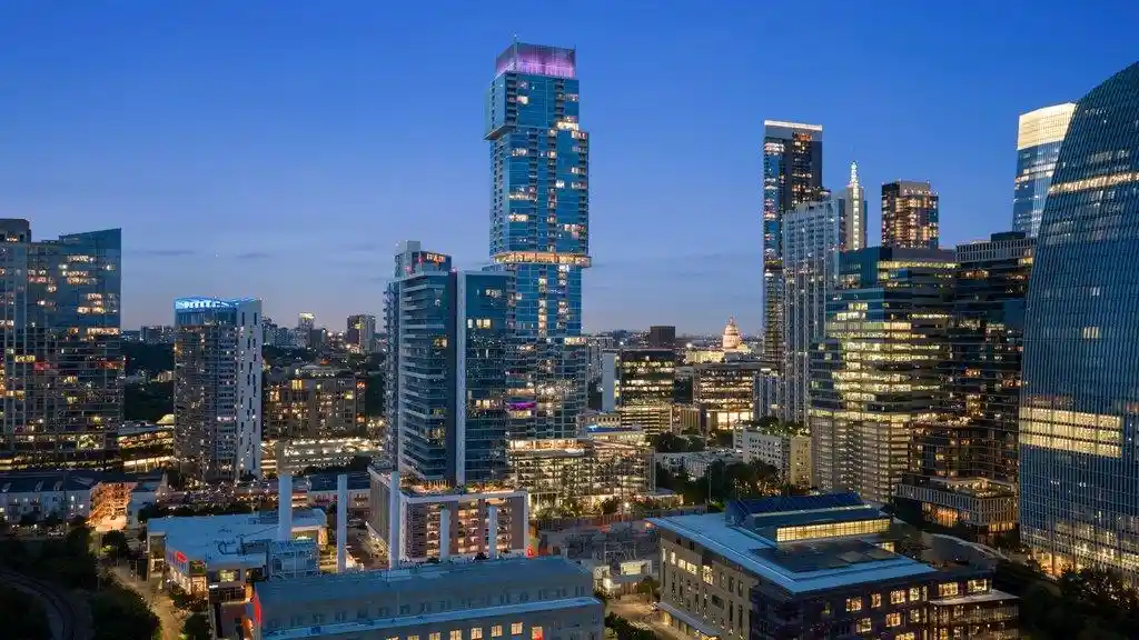 Listing Photo 2 - Condo for sale in 222 W Ave located at 222 W Ave, Austin, TX 78701 - Unit #2301