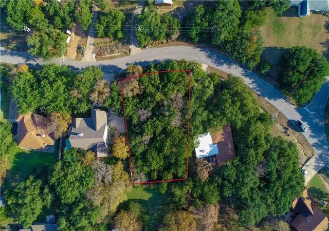 Homes for sale in Spicewood, TX | 306 Cargill Dr, Spicewood, TX 78669 | MLS# 4279636