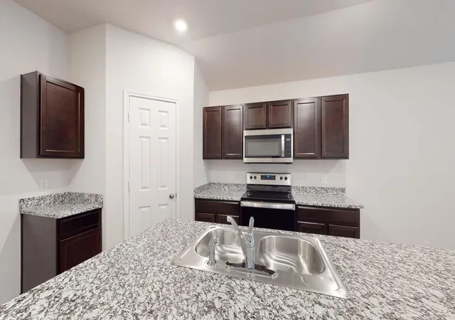 Homes for sale in Georgetown, TX | 553 Hector Loop, Georgetown, TX 78626 | MLS# 5637338