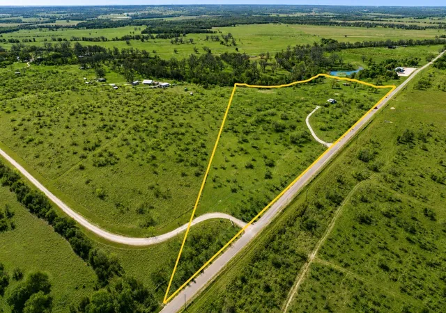2nd image of 1721 County Road 429, Rockdale, TX 76567 | MLS# 4593340