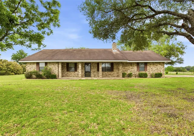 Homes for sale in Weimar, TX | 1150 County Road 209, Weimar, TX 78962 | MLS# 9517986