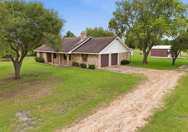 Homes for sale in Weimar, TX | 1150 County Road 209, Weimar, TX 78962 | MLS# 9517986