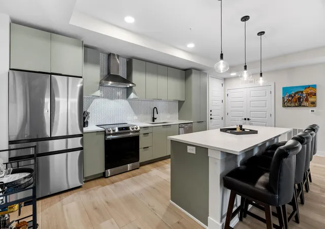 4th image of 2500 Longview St #116, Austin, TX 78705 | MLS# 8590904