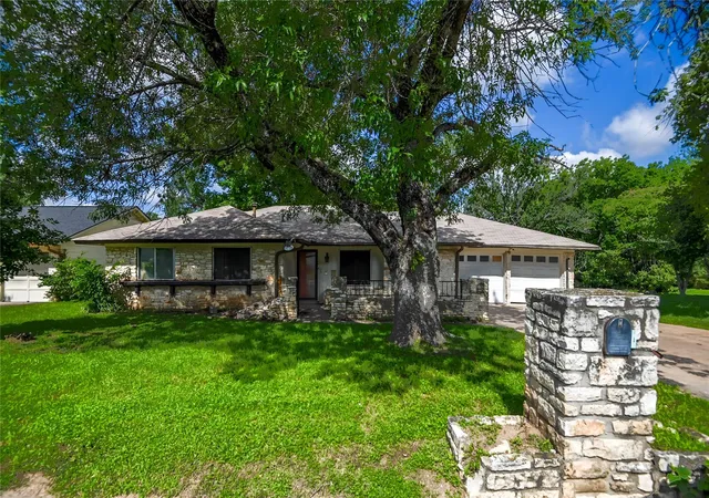 2nd image of 4614 Bundyhill Dr, Austin, TX 78723 | MLS# 4608237