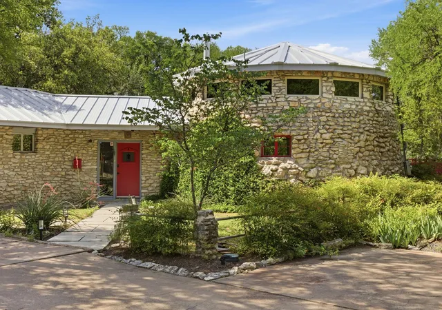 2nd image of 2003 Rabb Rd, Austin, TX 78704 | MLS# 3789887