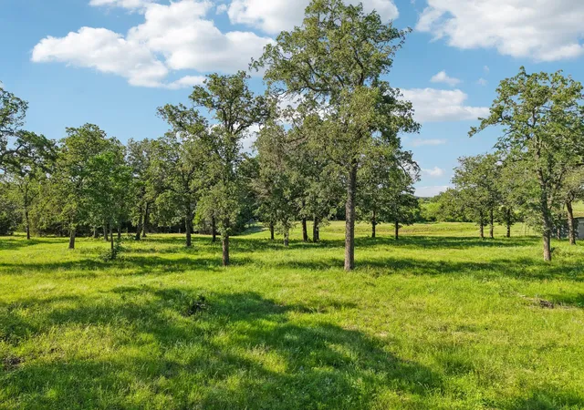 Homes for sale in Giddings, TX | 6 Acres County Road 211, Giddings, TX 78942 | MLS# 4060866