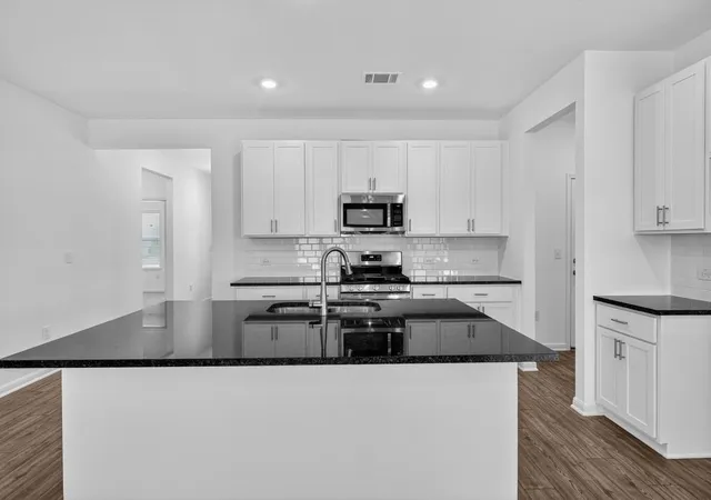 Photo 3 of Sale Pending at 14129 Axel Johanson Dr, Del Valle, TX 78617 | MLS# 6828186 | Listing updated on 2026-09-08