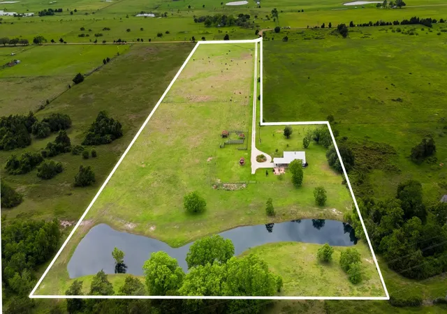 1st image of 7835 Berger Rd, Schulenburg, TX 78956 | MLS# 2996610