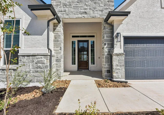 Photo 2 of Single family home for sale at 18716 Brady Clearing Ln, Austin, TX 78738 | MLS# 1345121 | Listing updated on 2026-09-21