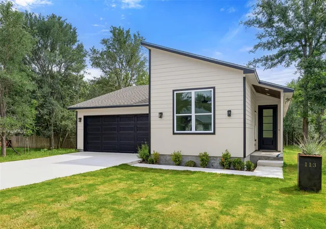 Photo 3 of Single family home for sale at 113 Mokulua Ln, Bastrop, TX 78602 | MLS# 5006457 | Listing updated on 2026-09-16
