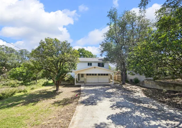 Photo 2 of Single family home for sale at 155 Mary Ann Dr, Canyon Lake, TX 78133 | MLS# 2535214 | Listing updated on 2026-08-08