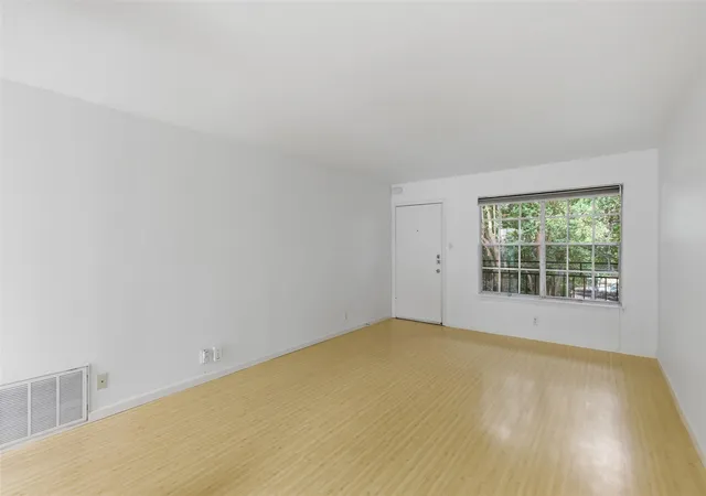Photo 4 of Condo for sale at 300 Crockett St #315, Austin, TX 78704 | MLS# 2854772 | Listing updated on 2026-09-05