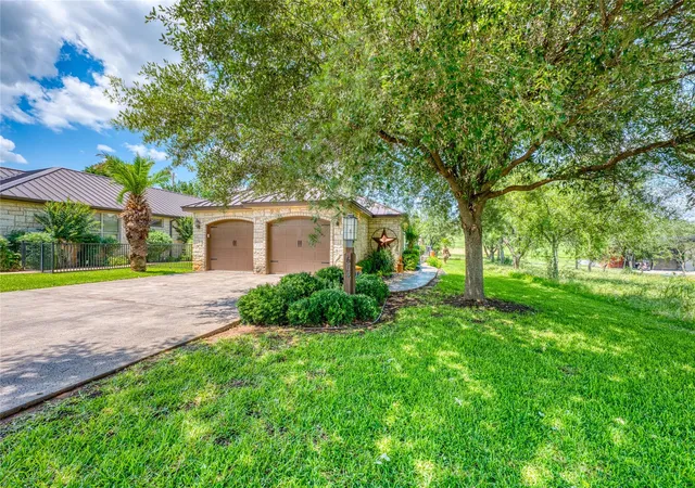 Homes for sale in Horseshoe Bay, TX | 604 Fault Line Dr, Horseshoe Bay, TX 78657 | MLS# 9232305
