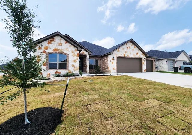 2nd image of 801 Golden Eagle Cv, Salado, TX 76571 | MLS# 9687498