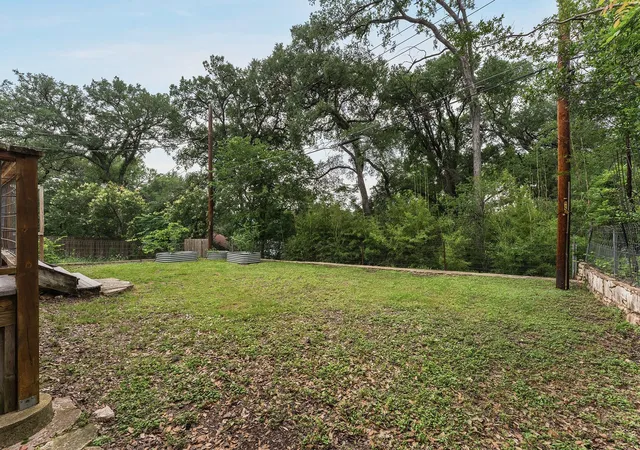 19th image of 1204 W 22 1/2 St, Austin, TX 78705 | MLS# 3708802