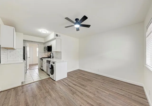 4th image of 1010 W 23 St #11, Austin, TX 78705 | MLS# 4800391