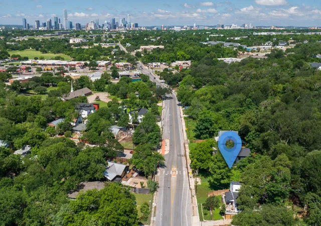 Photo 3 of Land for sale at 3600 Oak Springs Dr, Austin, TX 78721 | MLS# 6011777 | Listing updated on 2026-05-28