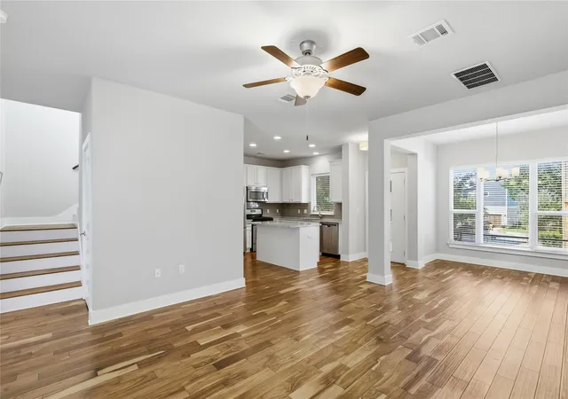 3rd image of 1937 Tramson Dr, Austin, TX 78741