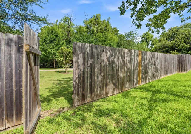 2nd image of 14818 Yellowleaf Trl, Austin, TX 78728 | MLS# 3571670