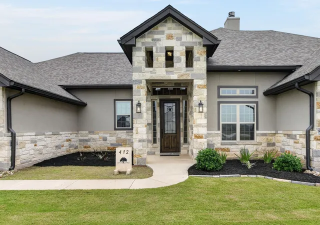 2nd image of 412 Farmstead Dr, Seguin, TX 78155 | MLS# 8765742