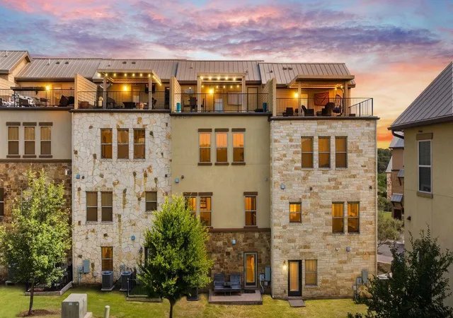 Townhouse for sale at 1116 Highknoll Ln, Georgetown, TX 78628 | MLS# 1498642