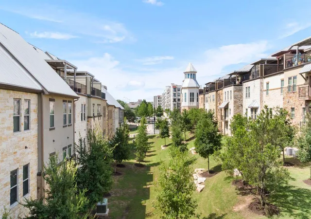 Photo 2 of Townhouse for sale at 1116 Highknoll Ln, Georgetown, TX 78628 | MLS# 1498642 | Listing updated on 2026-09-27