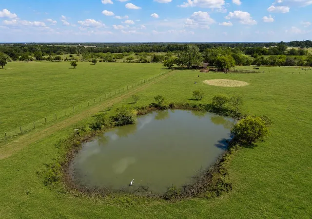 Photo 4 of House for sale at 3995 County Rd 405, Lexington, TX 78947 | MLS# 2631688 | Listing updated on 2026-07-20