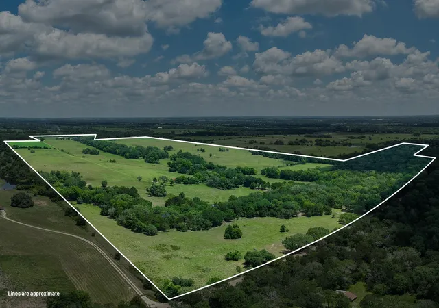 2nd image of 5018 Wolters Rd, Schulenburg, TX 78956 | MLS# 6681620