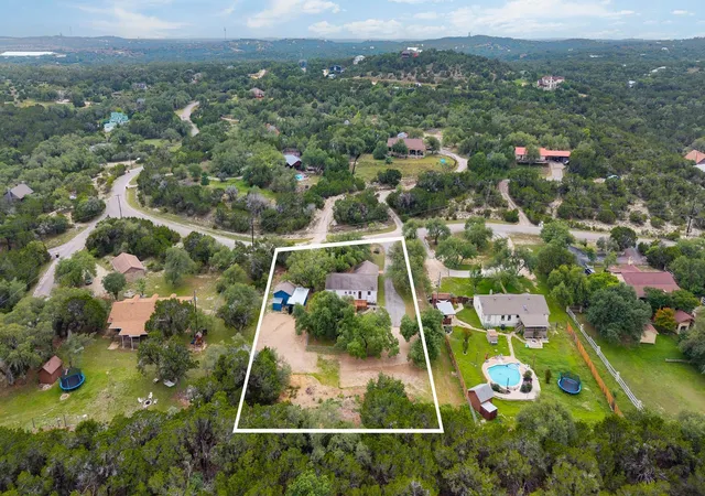 5th image of 2110 Spring Valley Dr, Dripping Springs, TX 78620 | MLS# 4102226