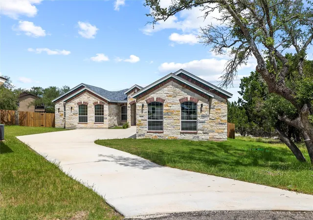 2nd image of 3706 Austin Cv, Lago Vista, TX 78645 | MLS# 9951685