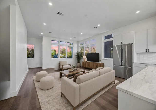 3rd image of 4101 Menchaca Rd #205, Austin, TX 78704 | MLS# 1076760