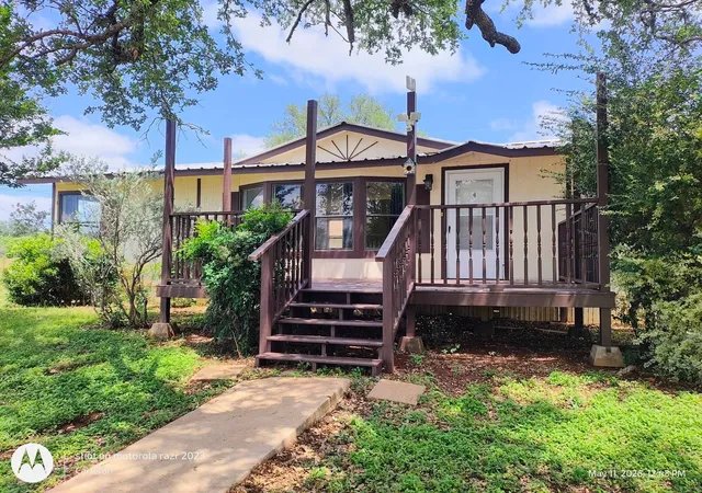 Homes for sale in Llano, TX | 601 E Austin Ave, Llano, TX 78643 | MLS# 8898206