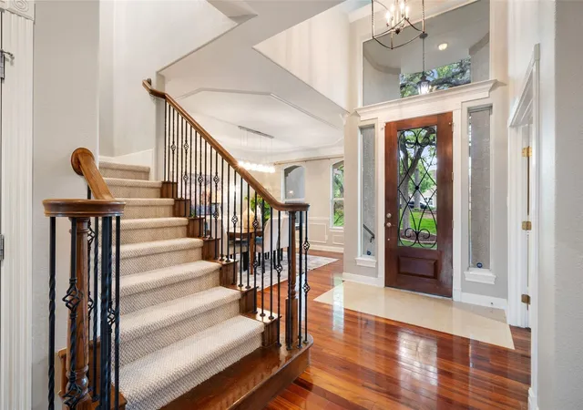 Photo 3 of Single family home for sale at 2901 Demona Dr, Austin, TX 78733 | MLS# 6982111 | Listing updated on 2026-08-30