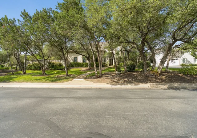 2nd image of 8616 Mendocino Dr, Austin, TX 78735 | MLS# 5028296