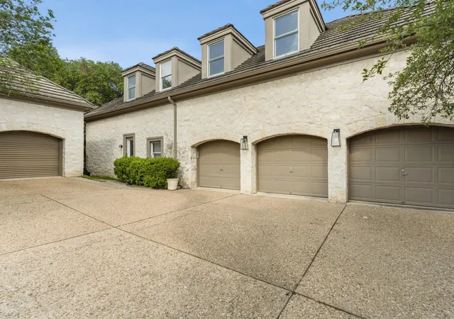 3rd image of 8616 Mendocino Dr, Austin, TX 78735 | MLS# 5028296