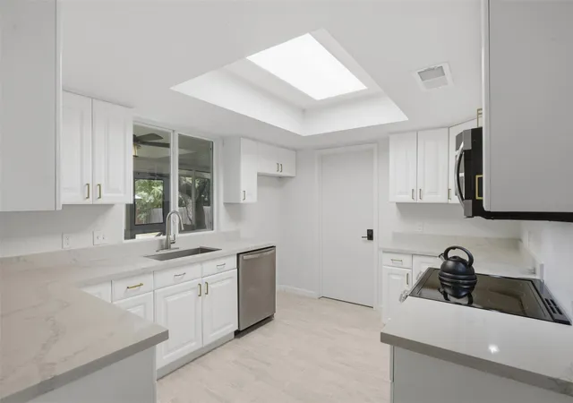 Photo 4 of Single family home for sale at 13204 Fawn Valley Dr, Cedar Park, TX 78613 | MLS# 1747411 | Listing updated on 2026-08-29