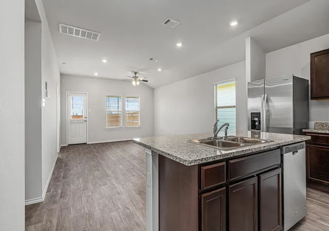 4th image of 100 Rain Drop Rd, Jarrell, TX 76537 | MLS# 3855617
