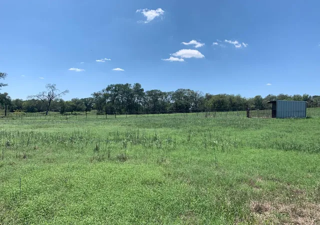 4th image of 133 Clearfork Rd, Lockhart, TX 78644 | MLS# 9886299