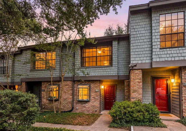 Condo for sale at 7122 Wood Holw Dr #86, Austin, TX 78731 | MLS# 2250291