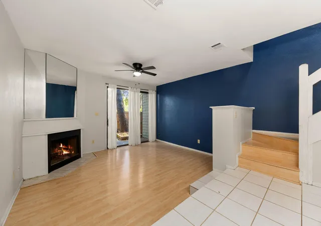 Photo 4 of Condo for sale at 7122 Wood Holw Dr #86, Austin, TX 78731 | MLS# 2250291 | Listing updated on 2026-10-06