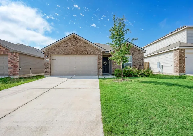 3rd image of 132 Maywood Ln, Jarrell, TX 76537 | MLS# 2280006