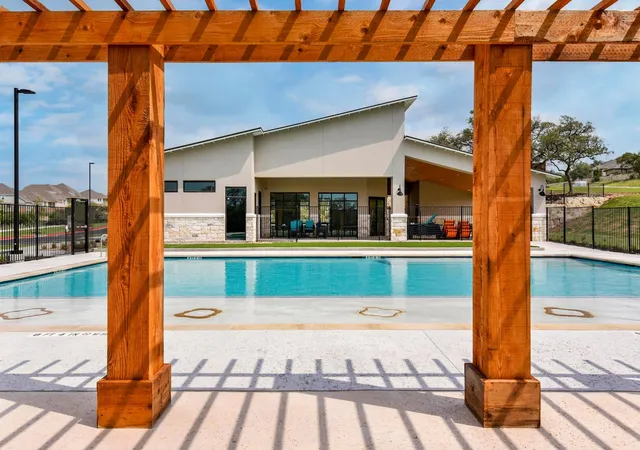 40th image of 2105 Prairie Oaks Dr, Georgetown, TX 78628 | MLS# 4602883