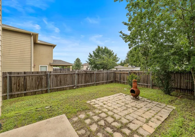 30th image of 5705 Viewpoint Dr, Austin, TX 78744 | MLS# 7230815