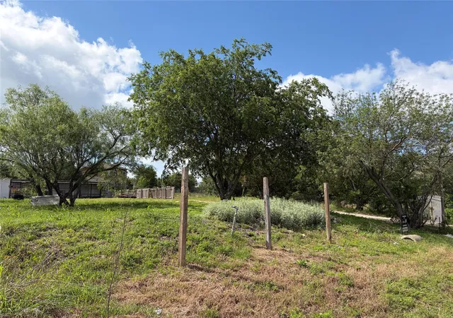 Homes for sale in Kyle, TX | 207 Cresthill Cswy, Kyle, TX 78640 | MLS# 2507158