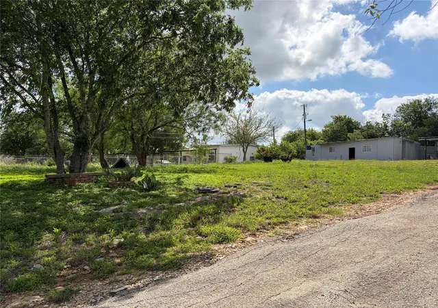 Homes for sale in Kyle, TX | 207 Cresthill Cswy, Kyle, TX 78640 | MLS# 2507158