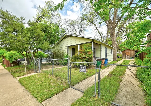 Photo 3 of Land for sale at 1710 Holly St, Austin, TX 78702 | MLS# 4707858 | Listing updated on 2026-09-05