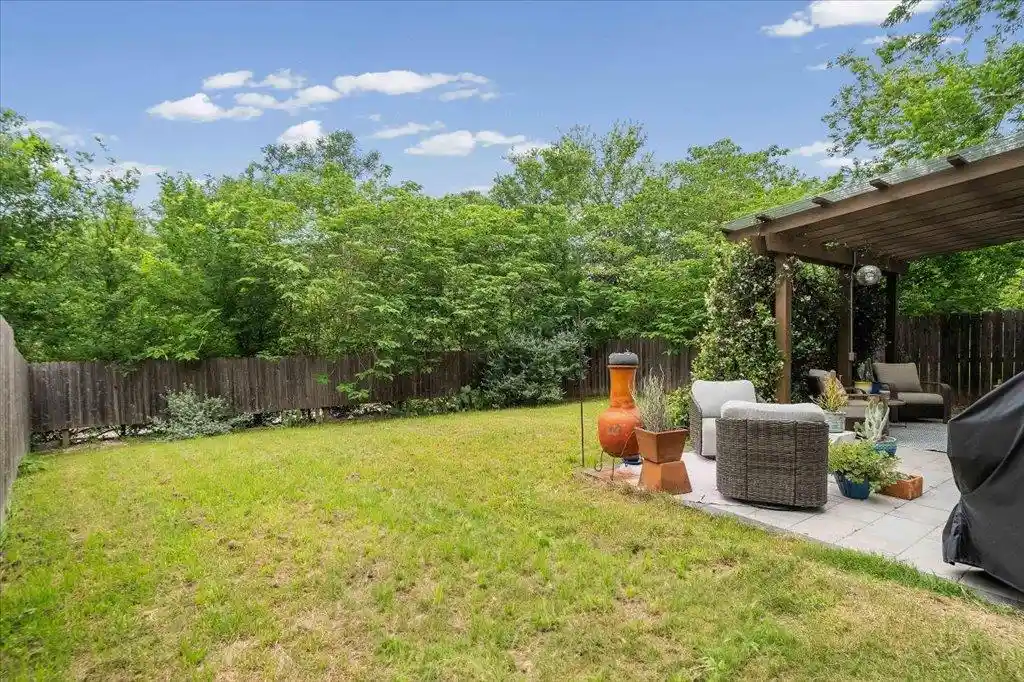 Listing Photo 30 - Condo for sale in 1800 Webberville Rd located at 1800 Webberville Rd, Austin, TX 78721 - Unit 1800 Webberville Rd