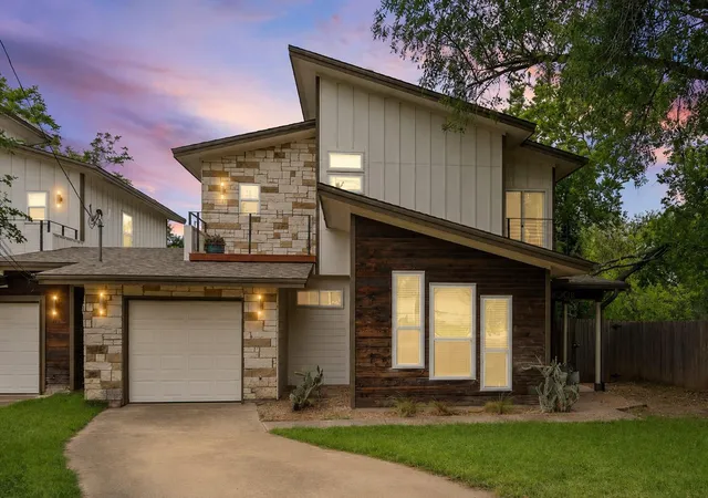 Photo 3 of Condo for sale at 1800 Webberville Rd #B, Austin, TX 78721 | MLS# 7926588 | Listing updated on 2026-09-15