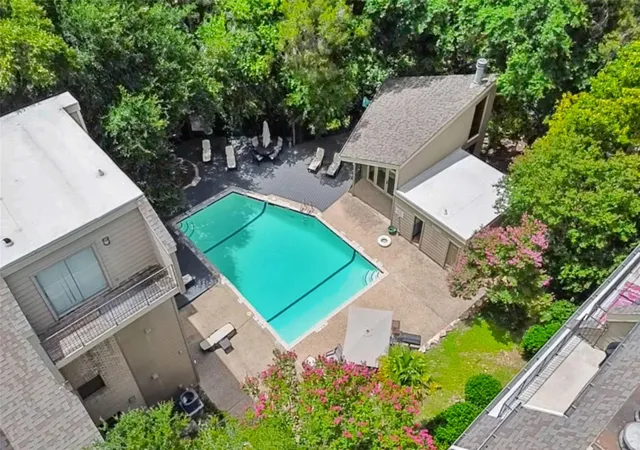 Photo 1 of Sale Pending at 1135 Barton Hills Dr #355, Austin, TX 78704 | MLS# 9375521 | Listing updated on 2026-08-29