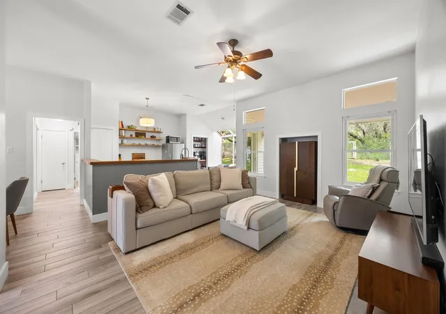 5th image of 3607 Latimer Dr, Austin, TX 78732 | MLS# 6236126